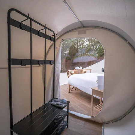 Campsite Burbujas A Puertas De Andorra *